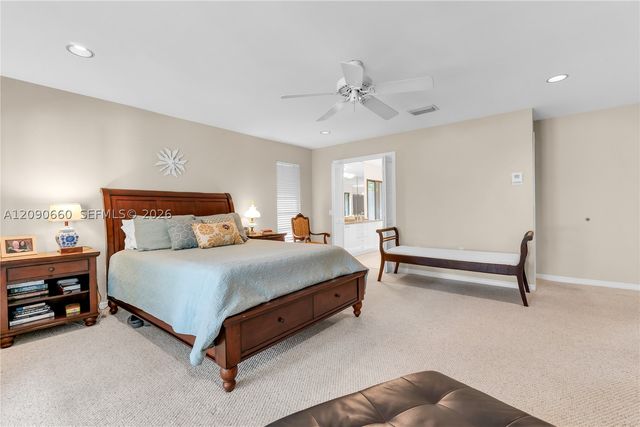 7915 SW 155th St, Palmetto Bay, FL 33157