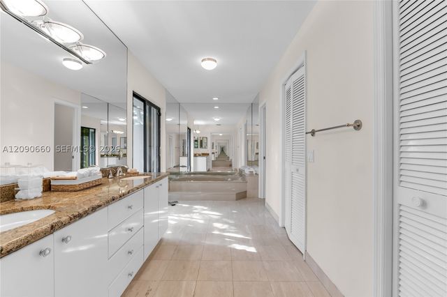 7915 SW 155th St, Palmetto Bay, FL 33157