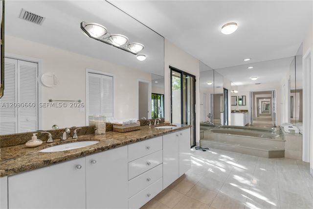 7915 SW 155th St, Palmetto Bay, FL 33157