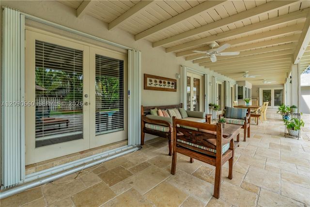7915 SW 155th St, Palmetto Bay, FL 33157