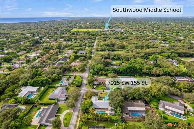 7915 SW 155th St, Palmetto Bay, FL 33157
