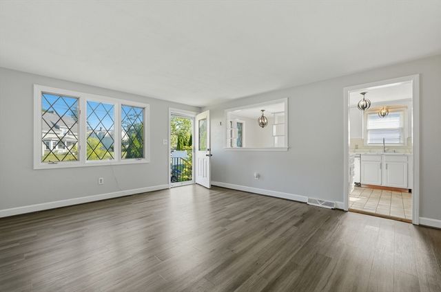 22 Hayward Ave, Brockton, MA 02301