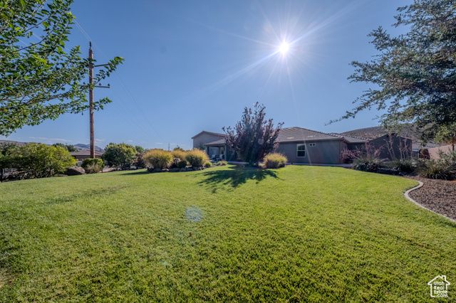 968 N 300 W, Hurricane, UT 84737