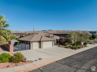 968 N 300 W, Hurricane, UT 84737