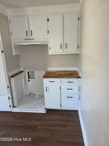 1311 Howard Street, Kinston, NC 28501