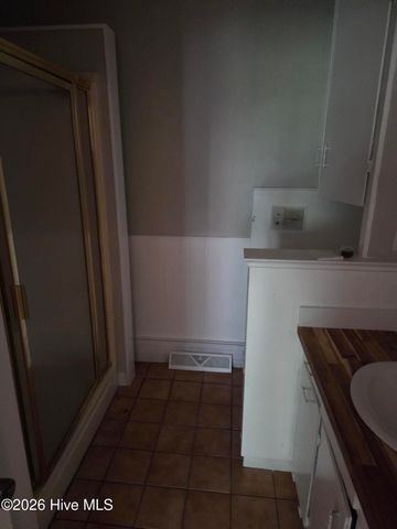 1311 Howard Street, Kinston, NC 28501