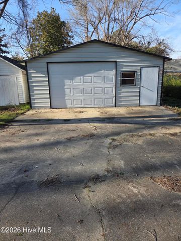 1311 Howard Street, Kinston, NC 28501