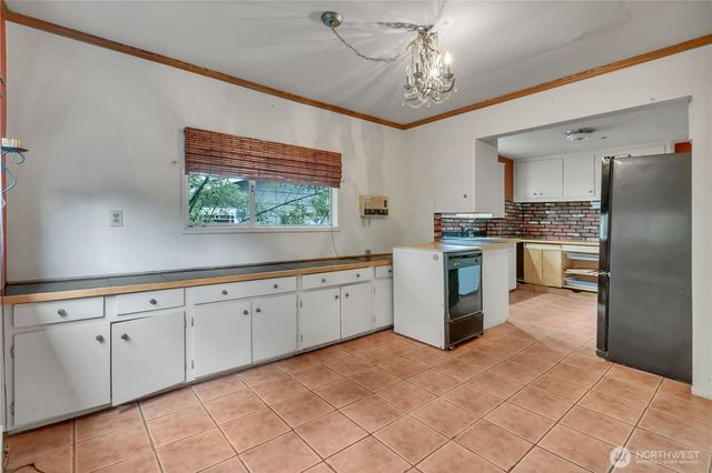 4319 SW Mills Street, Seattle, WA 98136