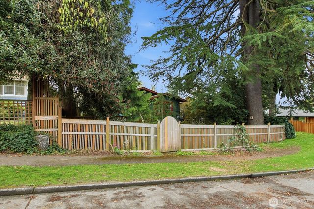 4319 SW Mills Street, Seattle, WA 98136