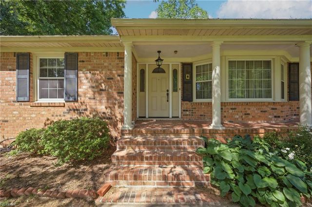 524 Margaret DR, Chesapeake, VA 23322