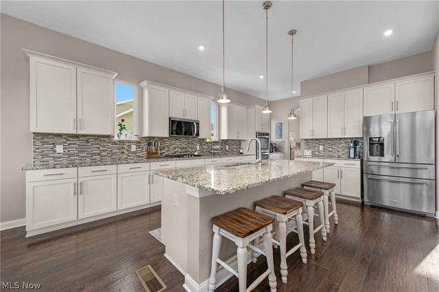 36136 W Shore Pky, North Ridgeville, OH 44039