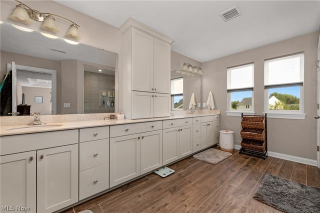 36136 W Shore Pky, North Ridgeville, OH 44039