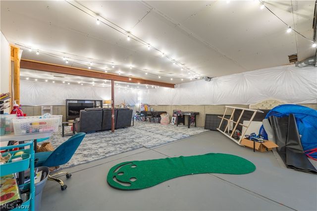 36136 W Shore Pky, North Ridgeville, OH 44039