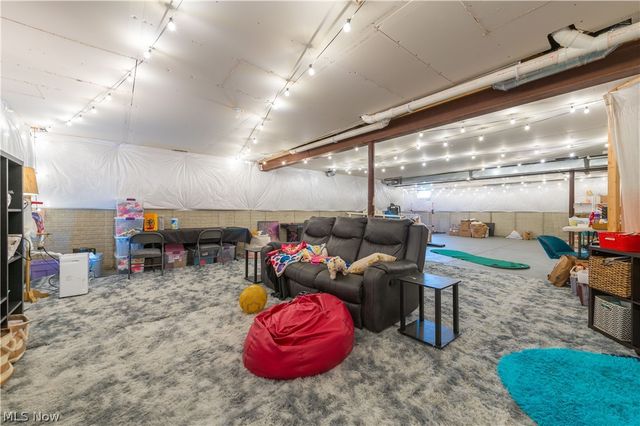 36136 W Shore Pky, North Ridgeville, OH 44039