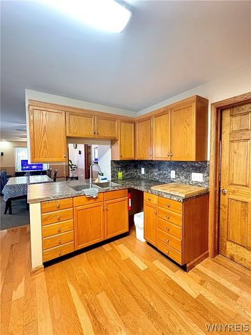 35 Parkridge Avenue, Buffalo, NY 14215