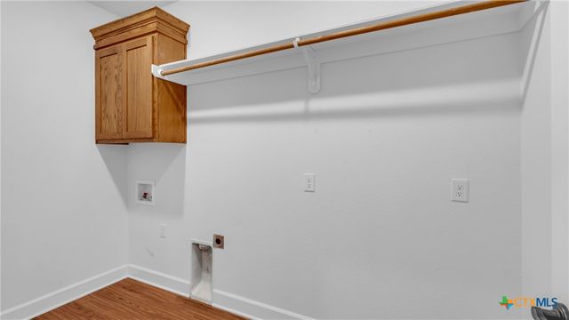 208 Rachel Loop, Burnet, TX 78611
