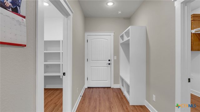 208 Rachel Loop, Burnet, TX 78611
