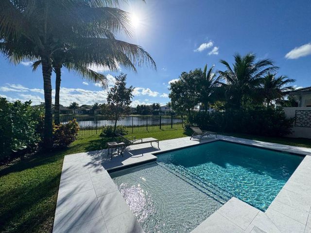 8606 Tower Bridge Court, Boca Raton, FL 33496