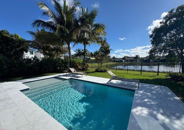 8606 Tower Bridge Court, Boca Raton, FL 33496