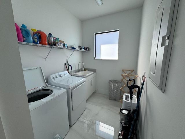 8606 Tower Bridge Court, Boca Raton, FL 33496