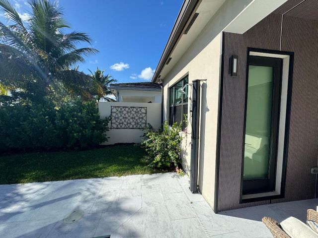 8606 Tower Bridge Court, Boca Raton, FL 33496