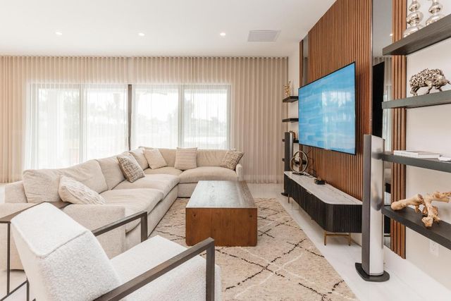 8606 Tower Bridge Court, Boca Raton, FL 33496