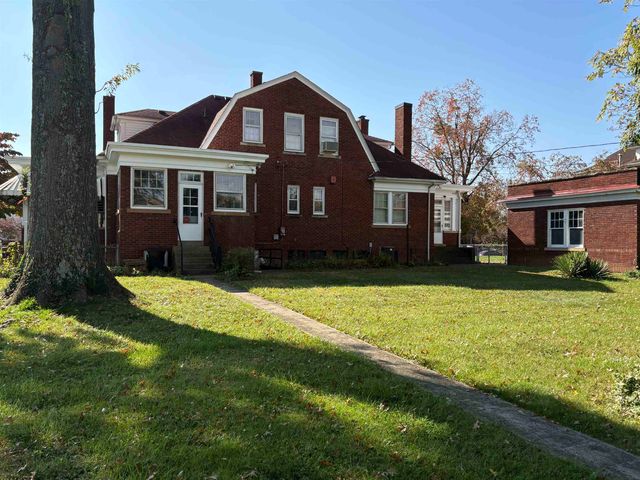 2646 3rd Ave, Huntington, WV 25702