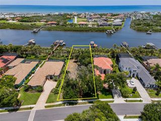 81 S RIVERWALK DRIVE, Palm Coast, FL 32137