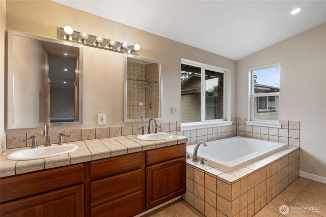 6408 366th Street Ct E, Eatonville, WA 98328