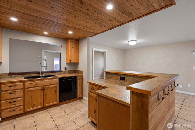 6408 366th Street Ct E, Eatonville, WA 98328