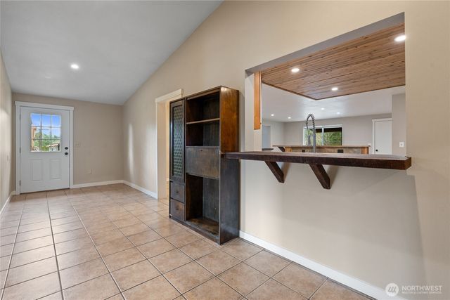 6408 366th Street Ct E, Eatonville, WA 98328