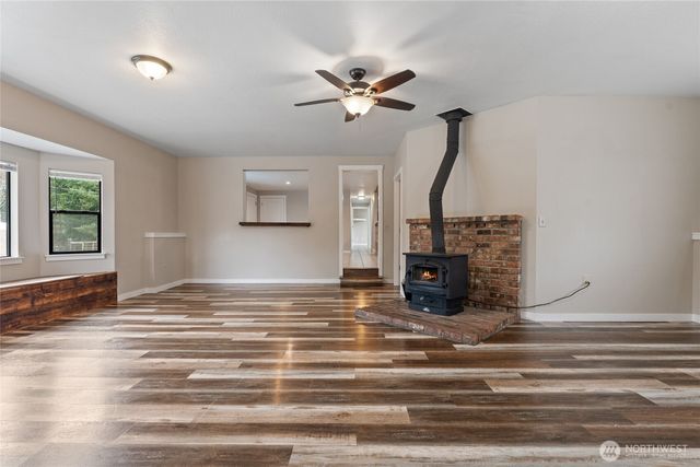 6408 366th Street Ct E, Eatonville, WA 98328