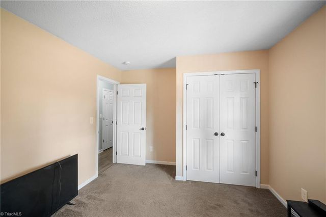 80 Meadowdale Drive, Denton, NC 27239