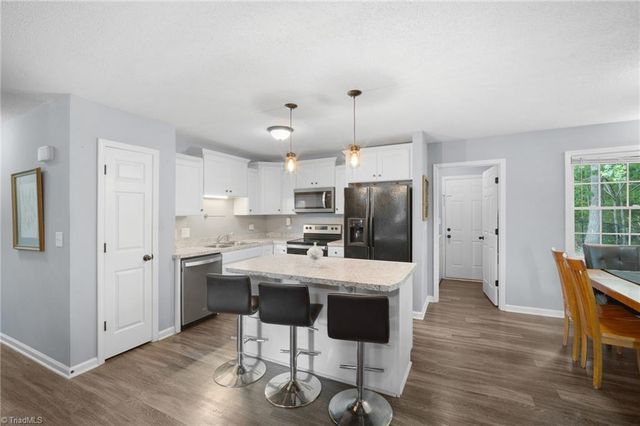 80 Meadowdale Drive, Denton, NC 27239