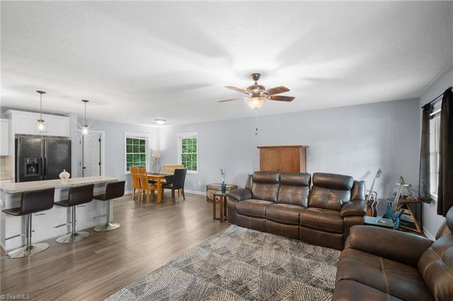 80 Meadowdale Drive, Denton, NC 27239