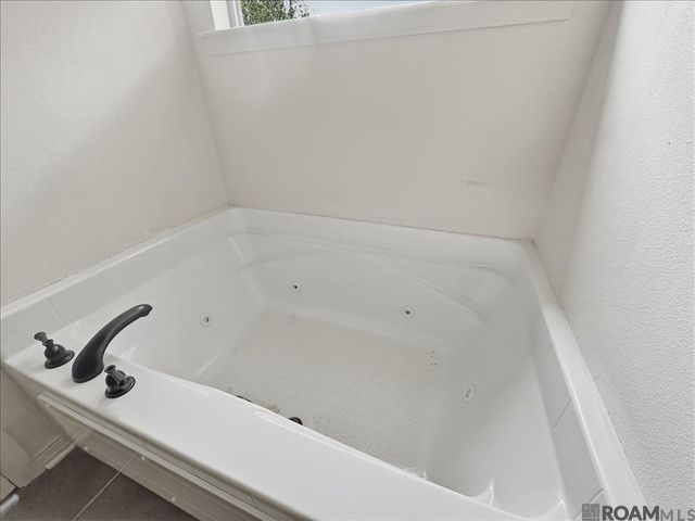 17548 Rosemont Dr, Prairieville, LA 70769