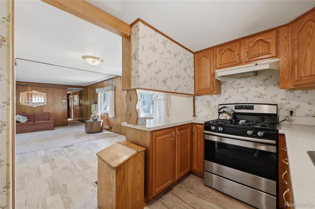 3700 Sylvester Drive, Dryden Township, MI 48428
