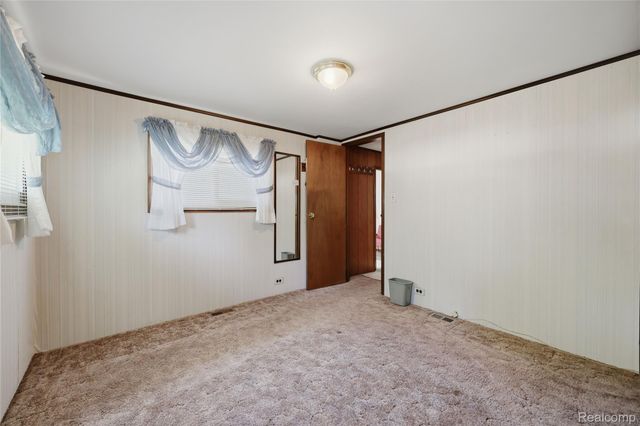 3700 Sylvester Drive, Dryden Township, MI 48428