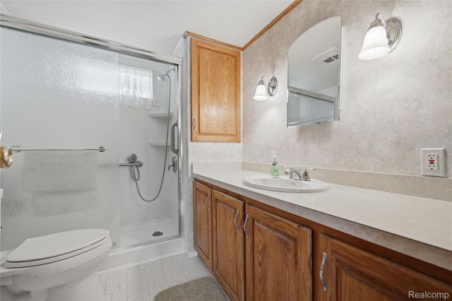 3700 Sylvester Drive, Dryden Township, MI 48428