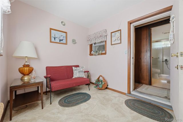 3700 Sylvester Drive, Dryden Township, MI 48428