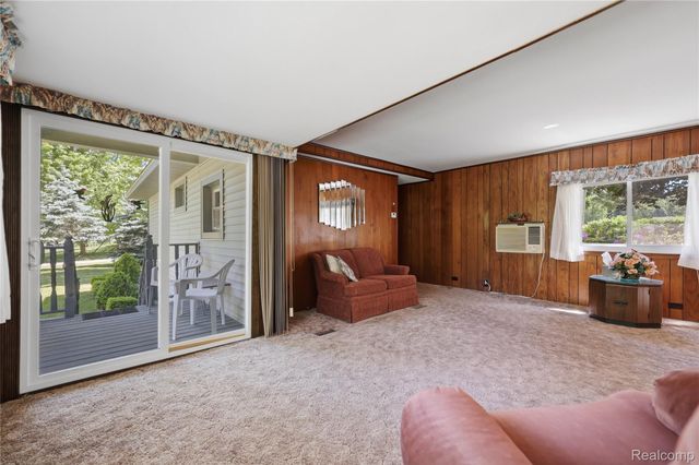 3700 Sylvester Drive, Dryden Township, MI 48428
