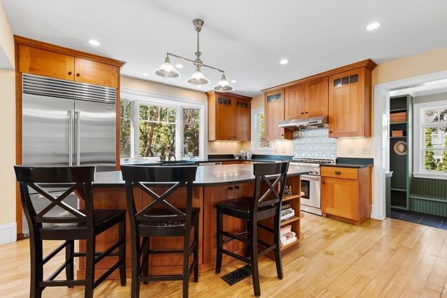 7 Cliff Street, Winchester, MA 01890
