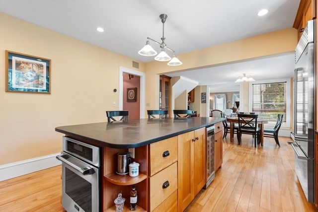 7 Cliff Street, Winchester, MA 01890