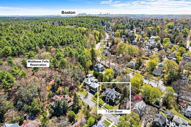 7 Cliff Street, Winchester, MA 01890