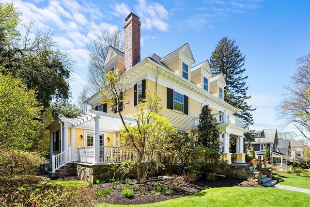 7 Cliff Street, Winchester, MA 01890