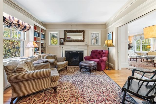 7 Cliff Street, Winchester, MA 01890