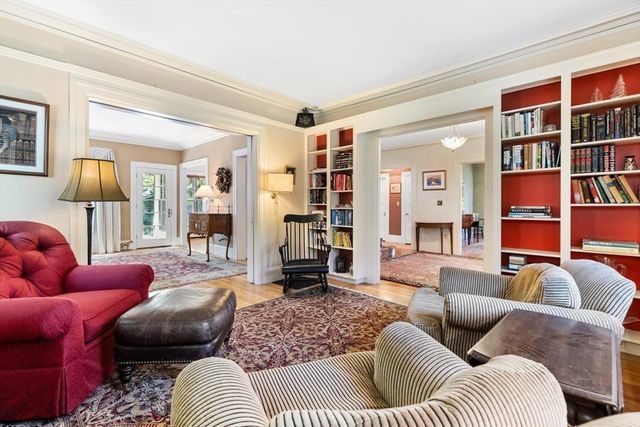 7 Cliff Street, Winchester, MA 01890