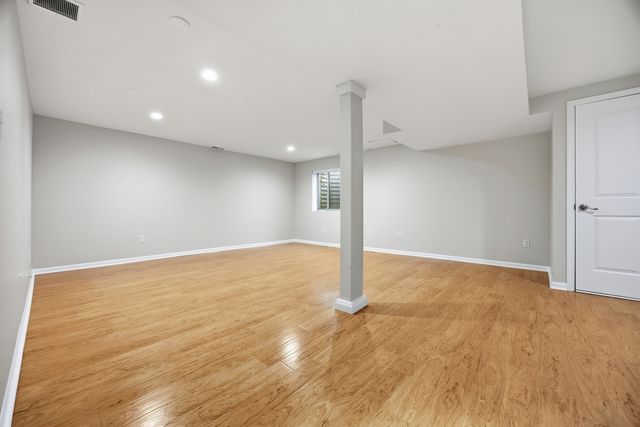 23 Brixton Court, Algonquin, IL 60102