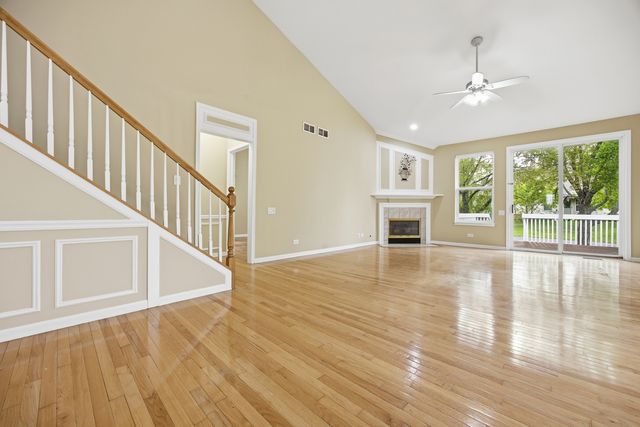 23 Brixton Court, Algonquin, IL 60102
