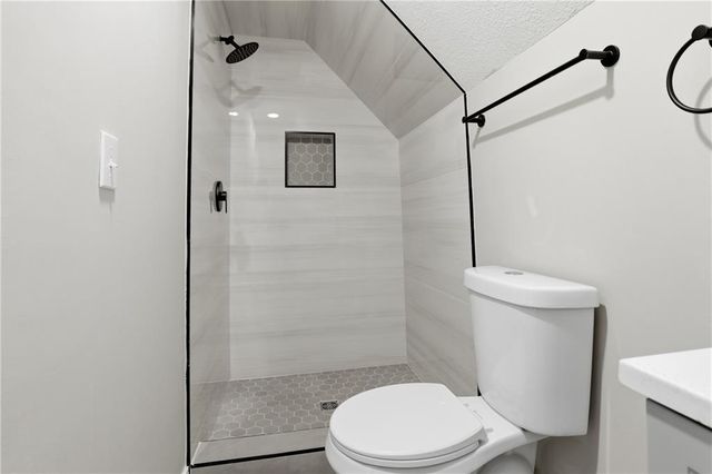 36 S 14th Street, Kansas City, KS 66102